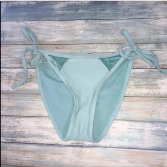 Xhilaration Green Bikini Bottoms - Picture 1 of 4